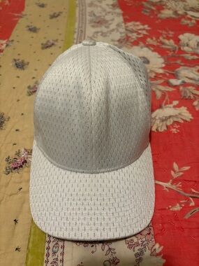 Lids White Mesh Baseball Cap